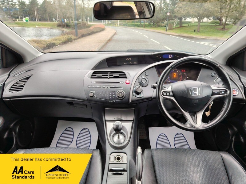 Used Honda Civic 2010 for sale - 77802418: Photo 28