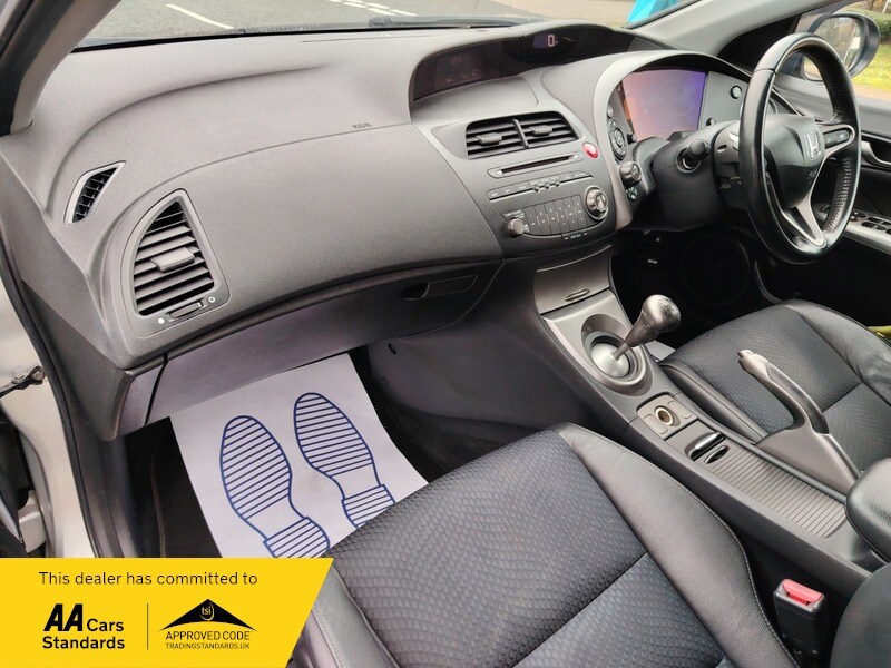 Used Honda Civic 2010 for sale - 77802418: Photo 34