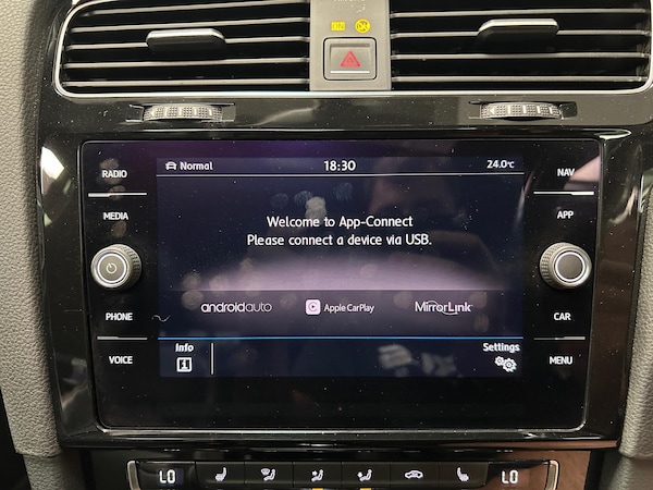 Used Volkswagen Golf 2018 for sale - 75596082: Photo 43
