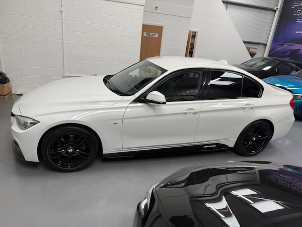Used BMW 3 Series 2018 for sale - 76266325: Photo 10