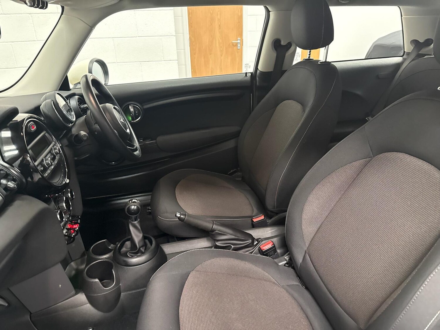 Used MINI Hatch 2016 for sale - 77961920: Photo 32