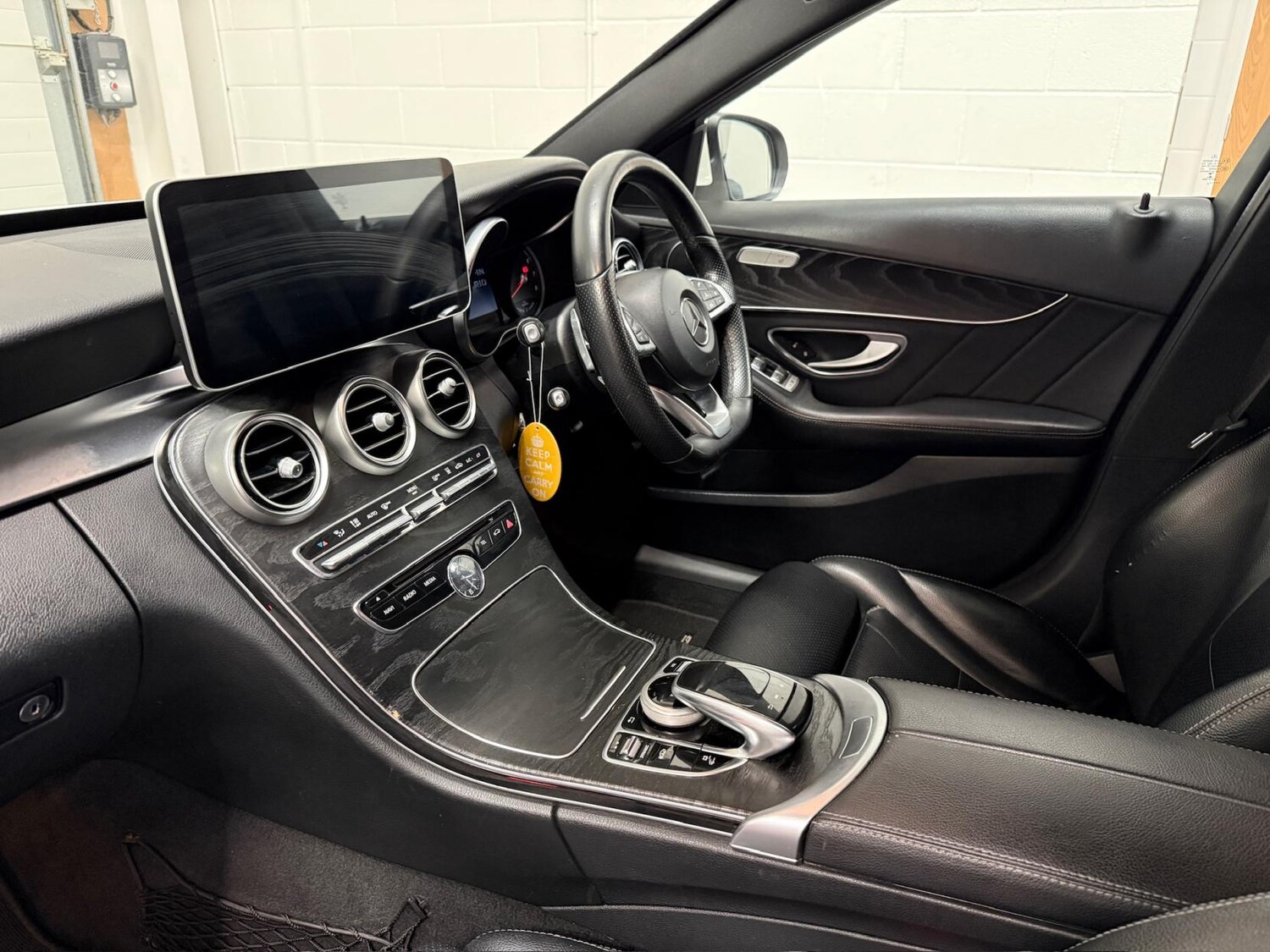 Used Mercedes-Benz C Class 2017 for sale - 77961919: Photo 32