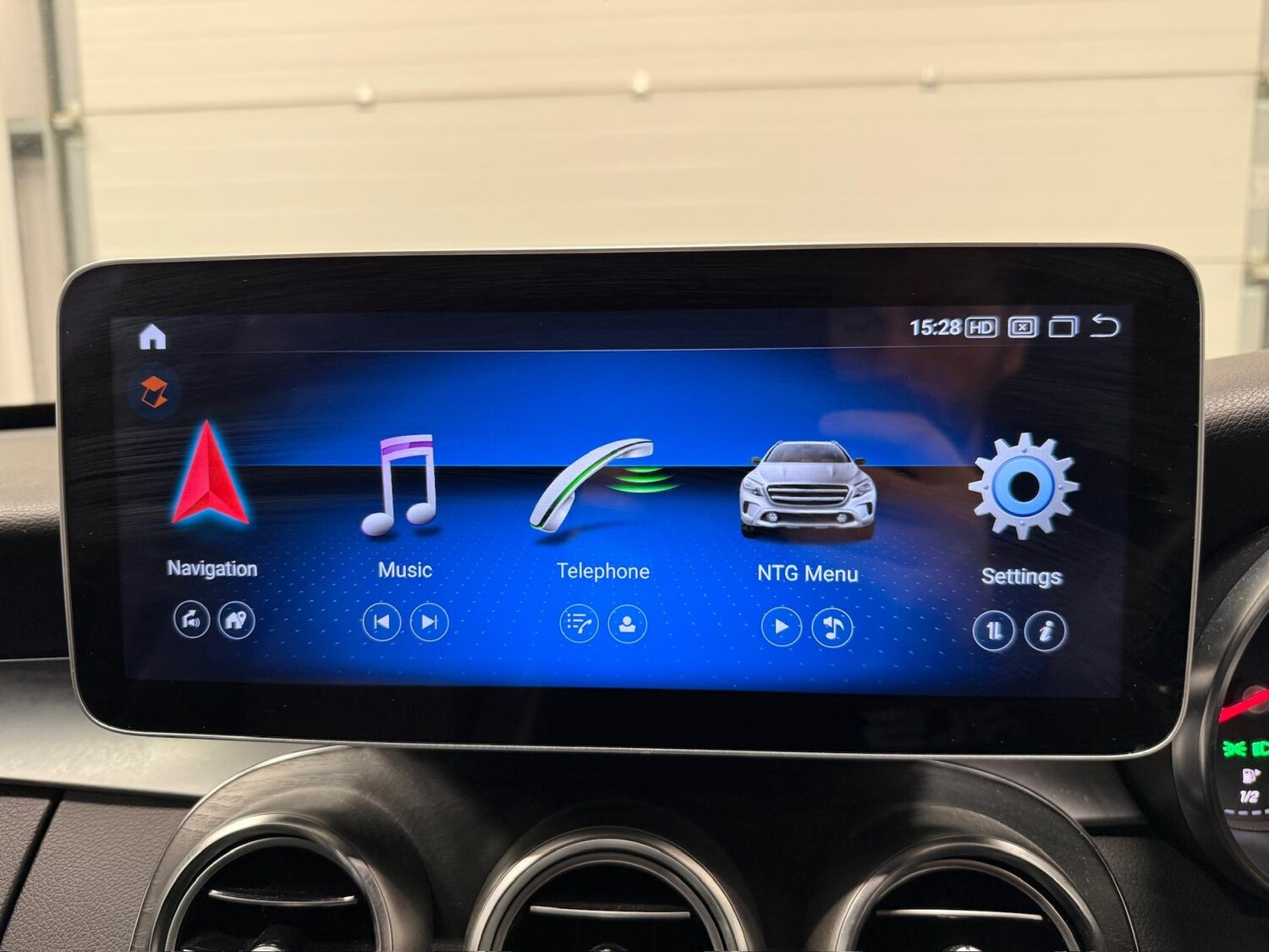 Used Mercedes-Benz C Class 2017 for sale - 77961919: Photo 39