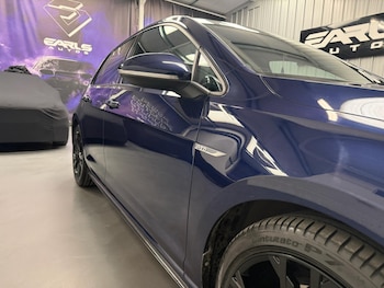 Used Volkswagen Golf 2019 for sale - 78560824: Photo