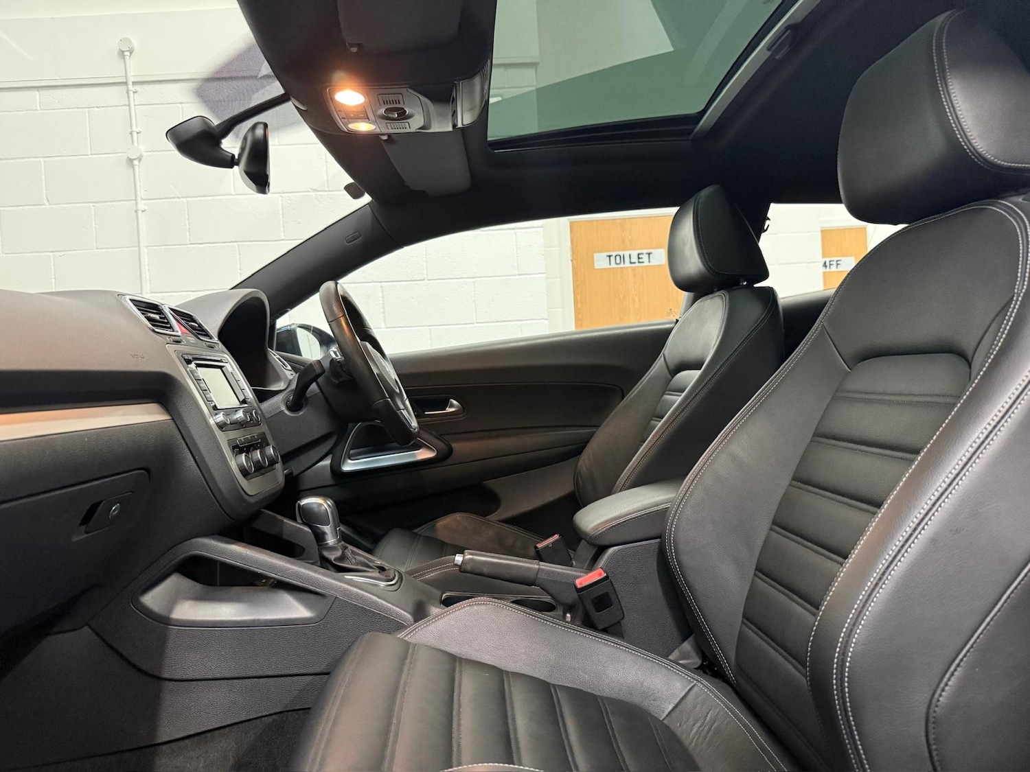 Used Volkswagen Scirocco 2014 for sale - 78135456: Photo 33