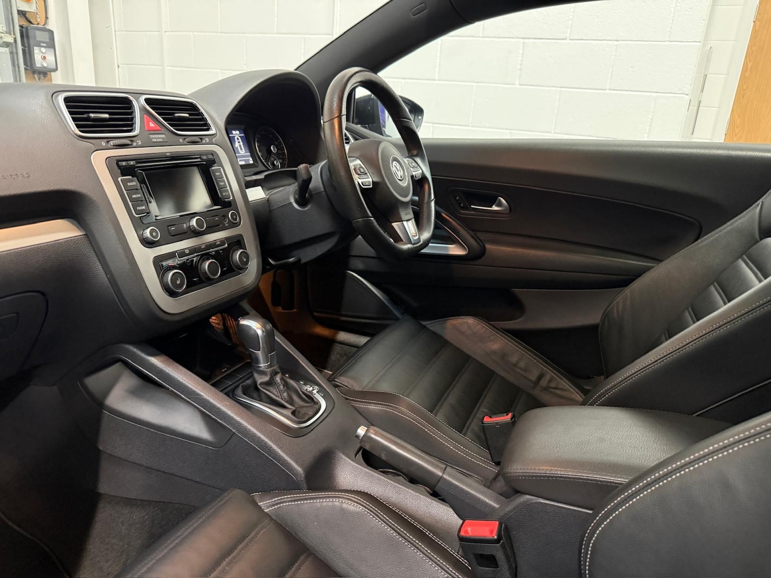 Used Volkswagen Scirocco 2014 for sale - 78135456: Photo 34