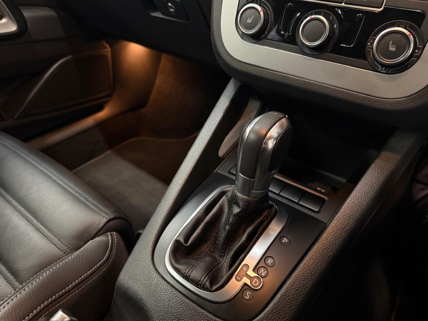 Used Volkswagen Scirocco 2014 for sale - 78135456: Photo 38