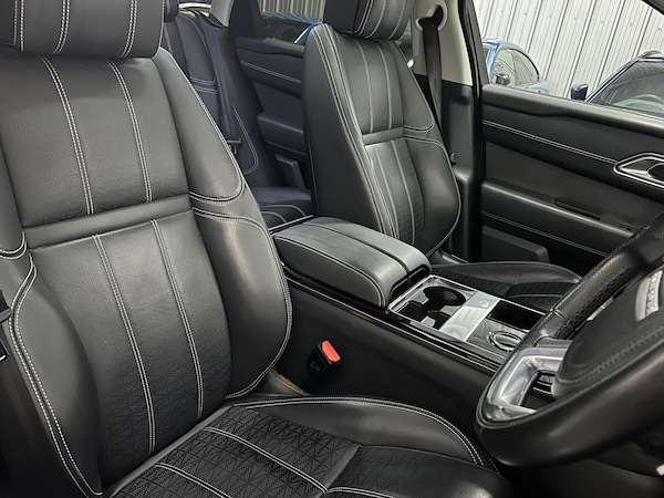 Used Land Rover Range Rover Velar 2017 for sale - 75198478: Photo 32