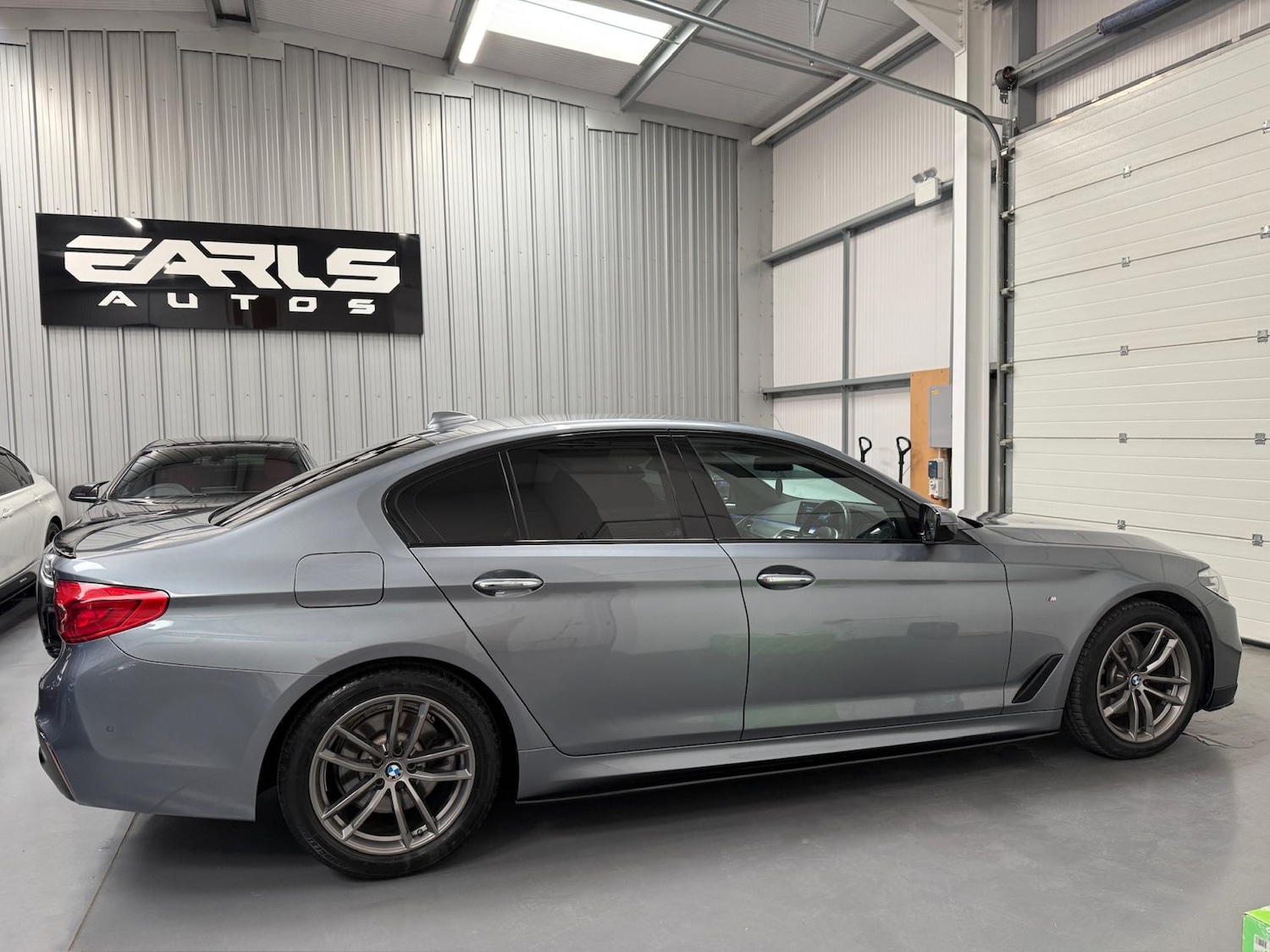 Used BMW 5 Series 2017 for sale - 76244881: Photo 12
