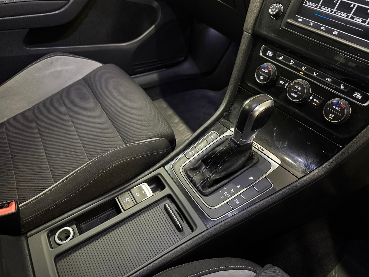 Used Volkswagen Golf 2016 for sale - 76627546: Photo 37