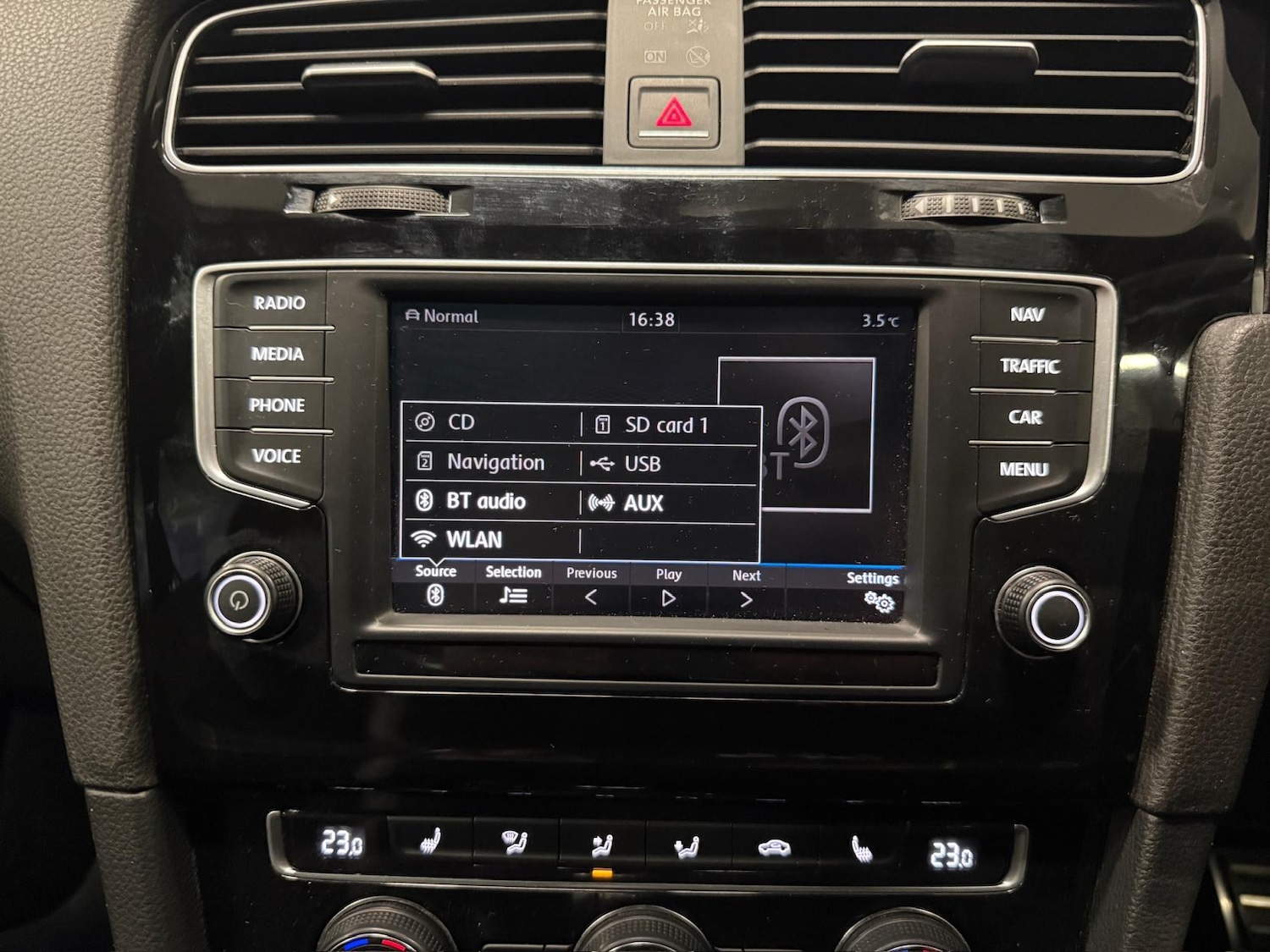 Used Volkswagen Golf 2016 for sale - 76627546: Photo 39