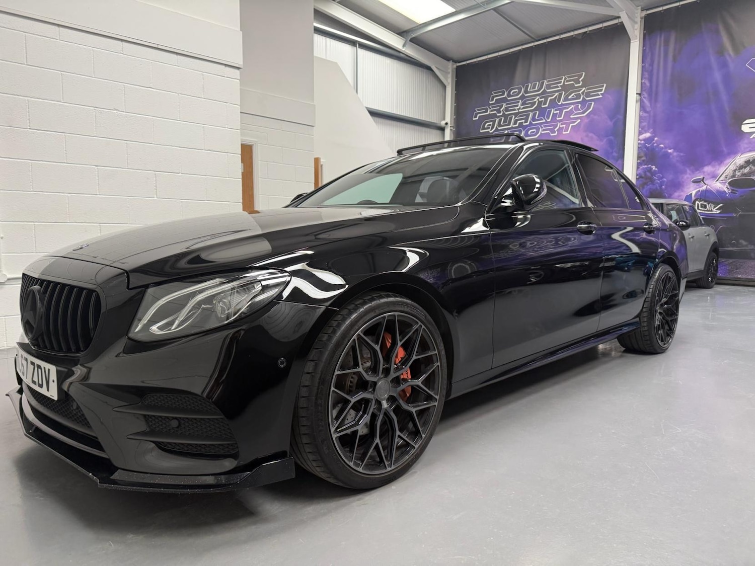 Used Mercedes-Benz E Class 2018 for sale - 77890178: Photo 10