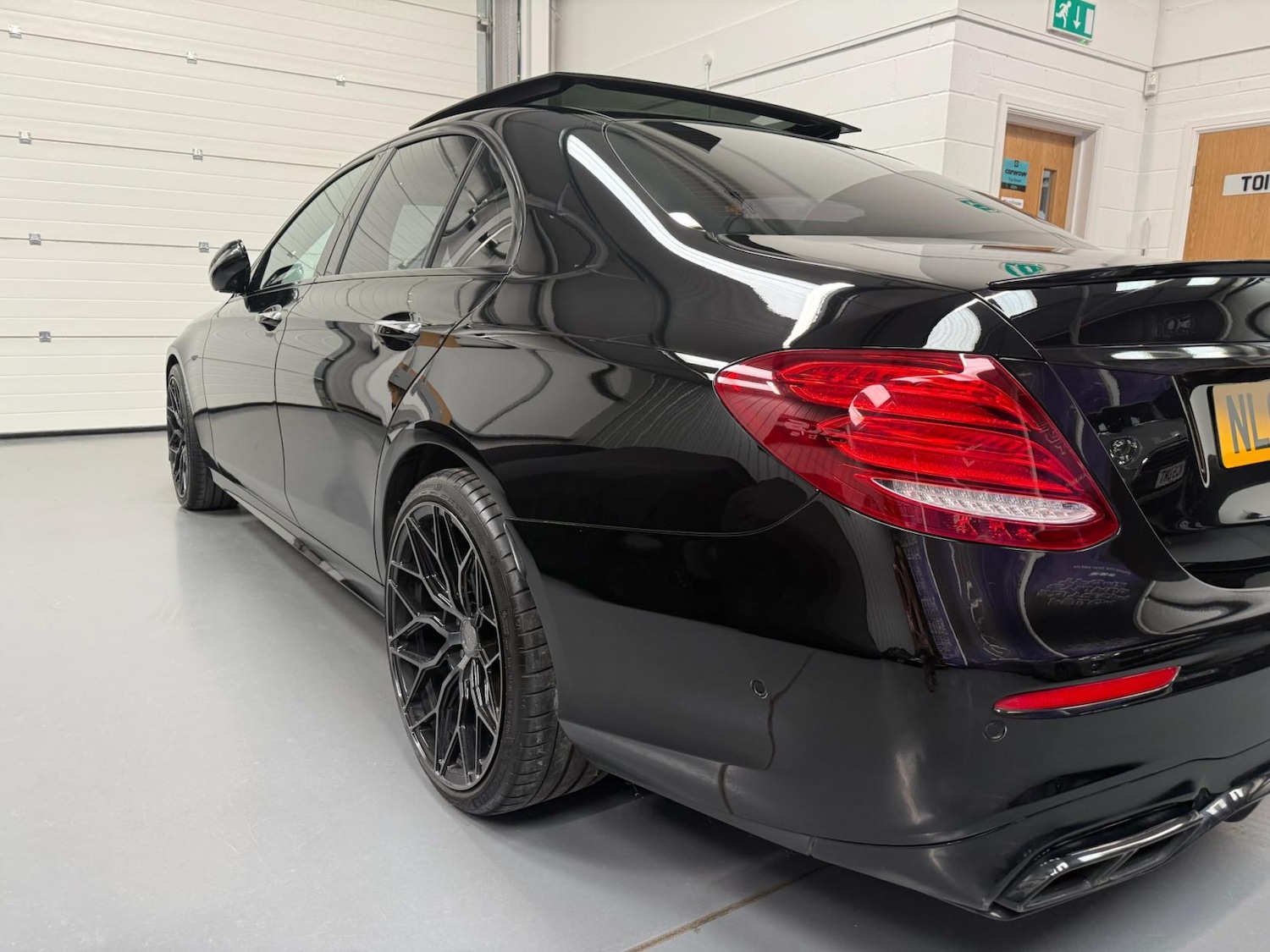 Used Mercedes-Benz E Class 2018 for sale - 77890178: Photo 23