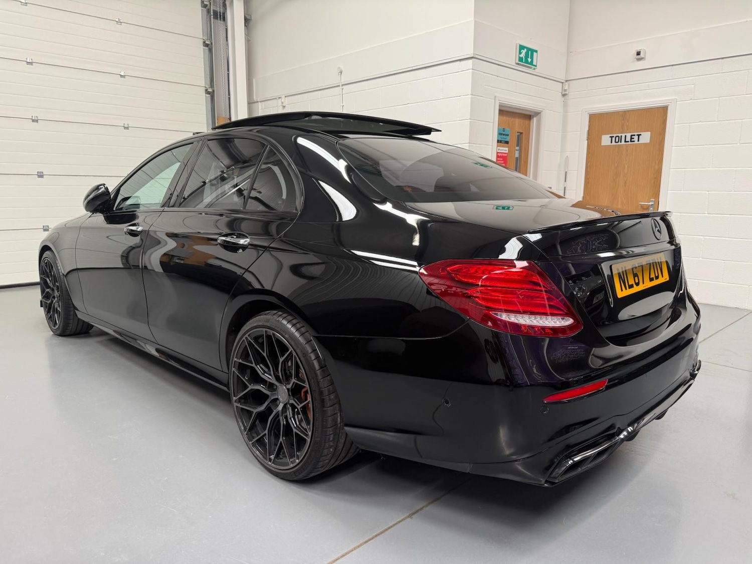 Used Mercedes-Benz E Class 2018 for sale - 77890178: Photo 24