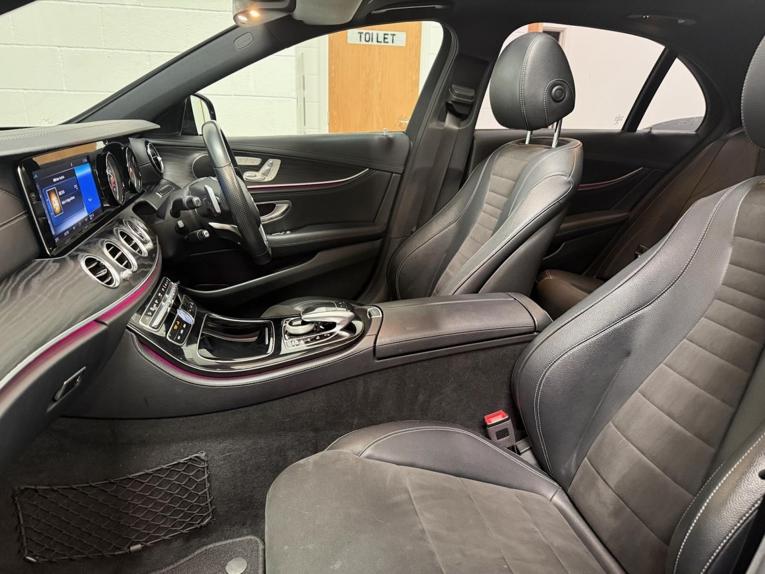 Used Mercedes-Benz E Class 2018 for sale - 77890178: Photo 37