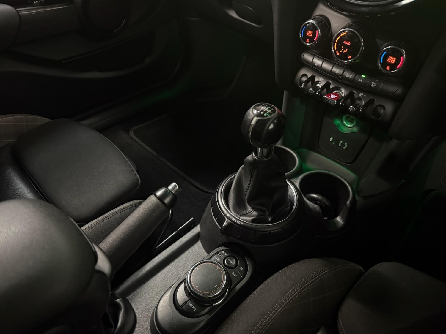 Used MINI Hatch 2015 for sale - 77702876: Photo 41