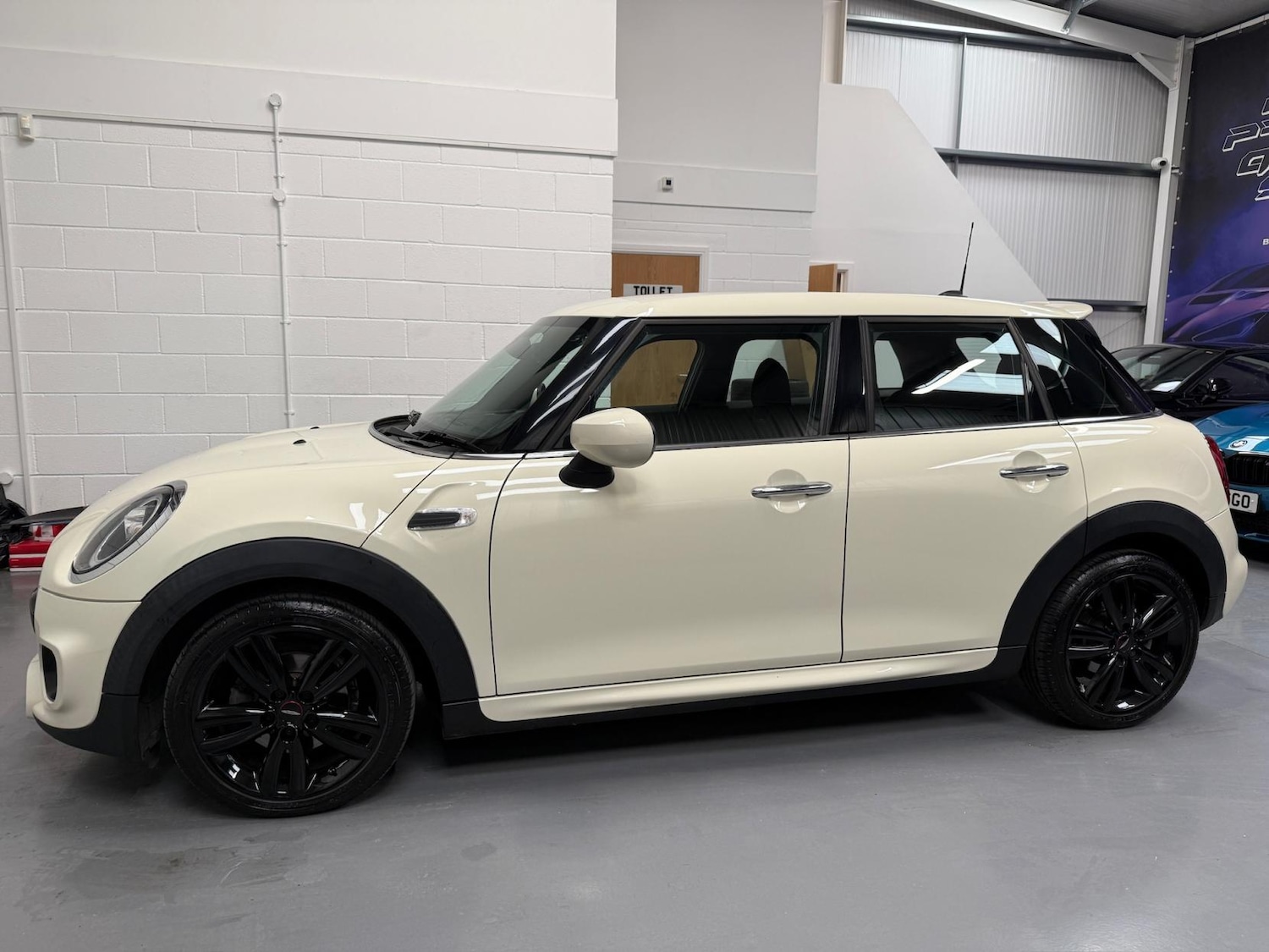 Used MINI Hatch 2020 for sale - 76537011: Photo 11