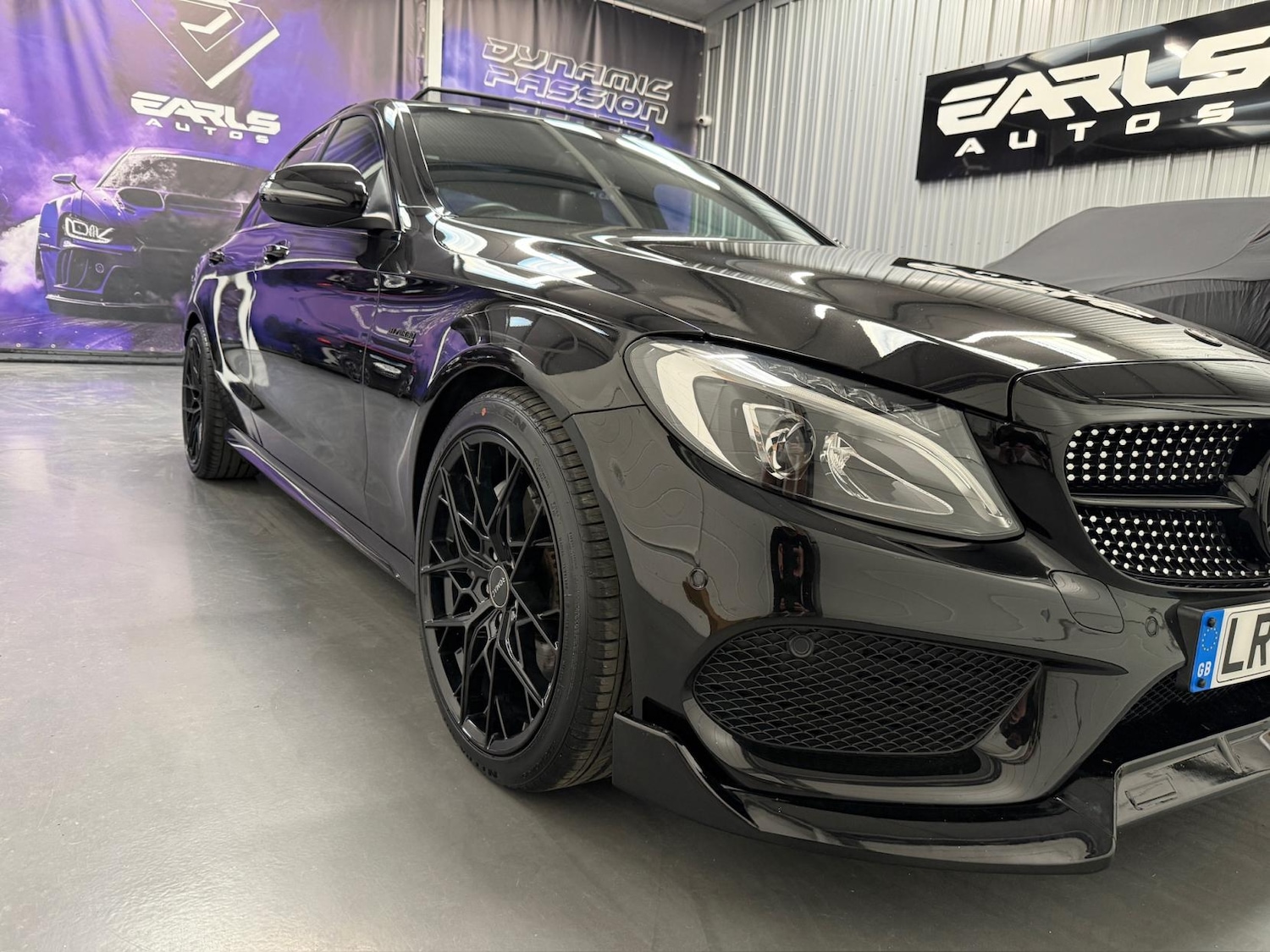 Used Mercedes-Benz C Class 2017 for sale - 78184141: Photo 2