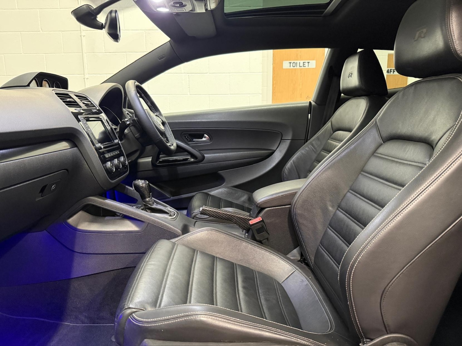 Used Volkswagen Scirocco 2015 for sale - 77417178: Photo 37