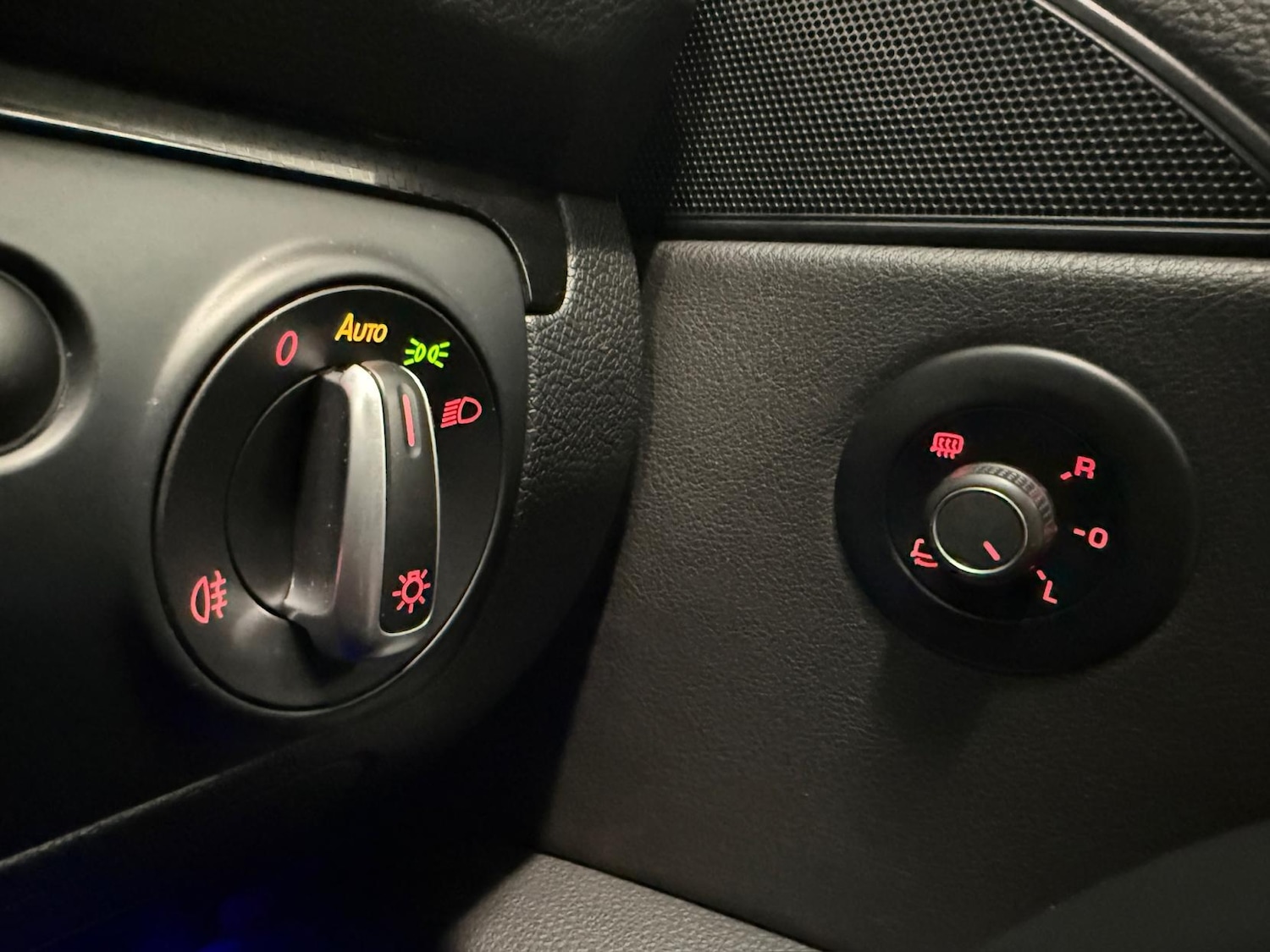 Used Volkswagen Scirocco 2015 for sale - 77417178: Photo 45