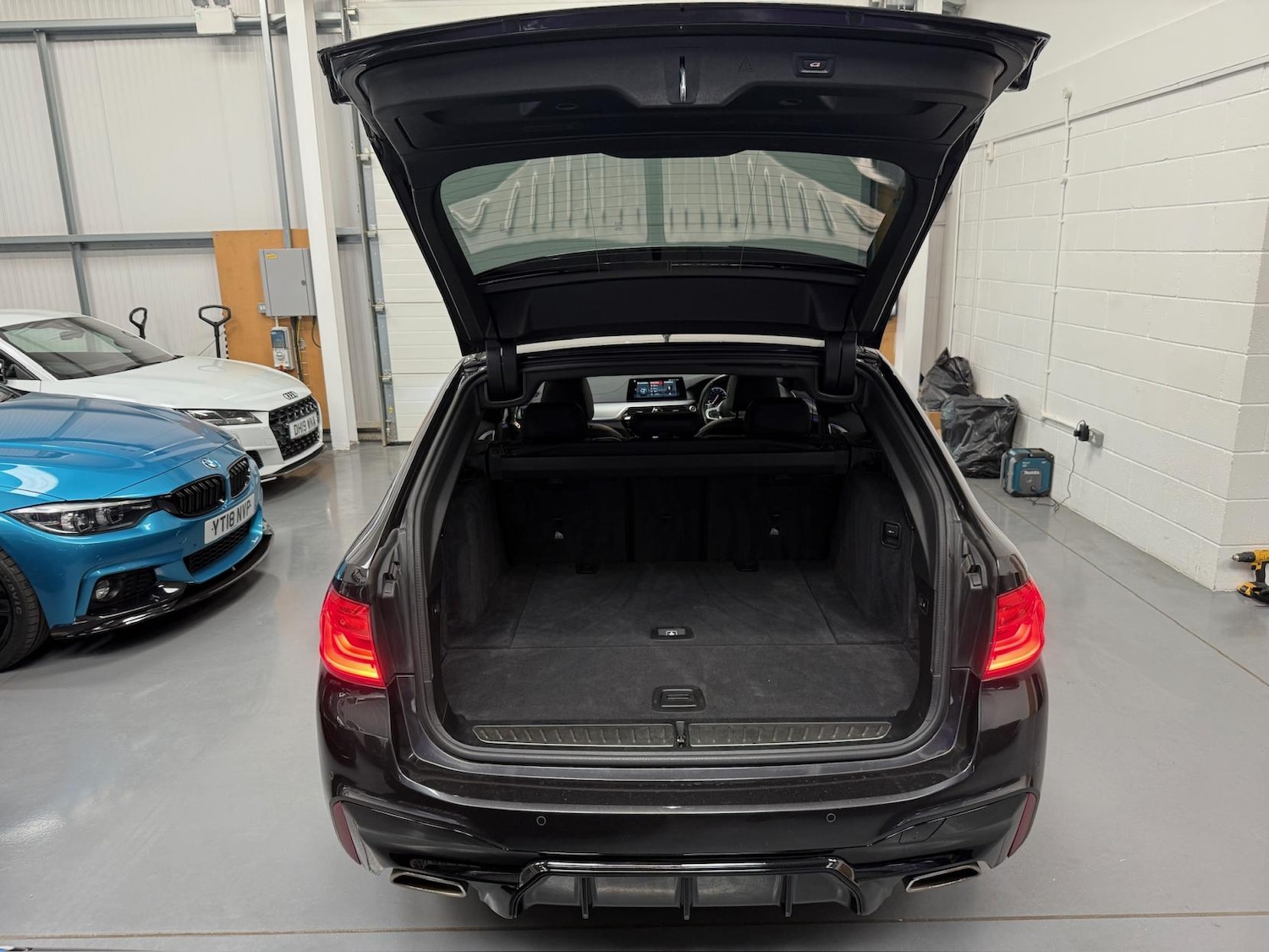 Used BMW 5 Series 2018 for sale - 76316994: Photo 21