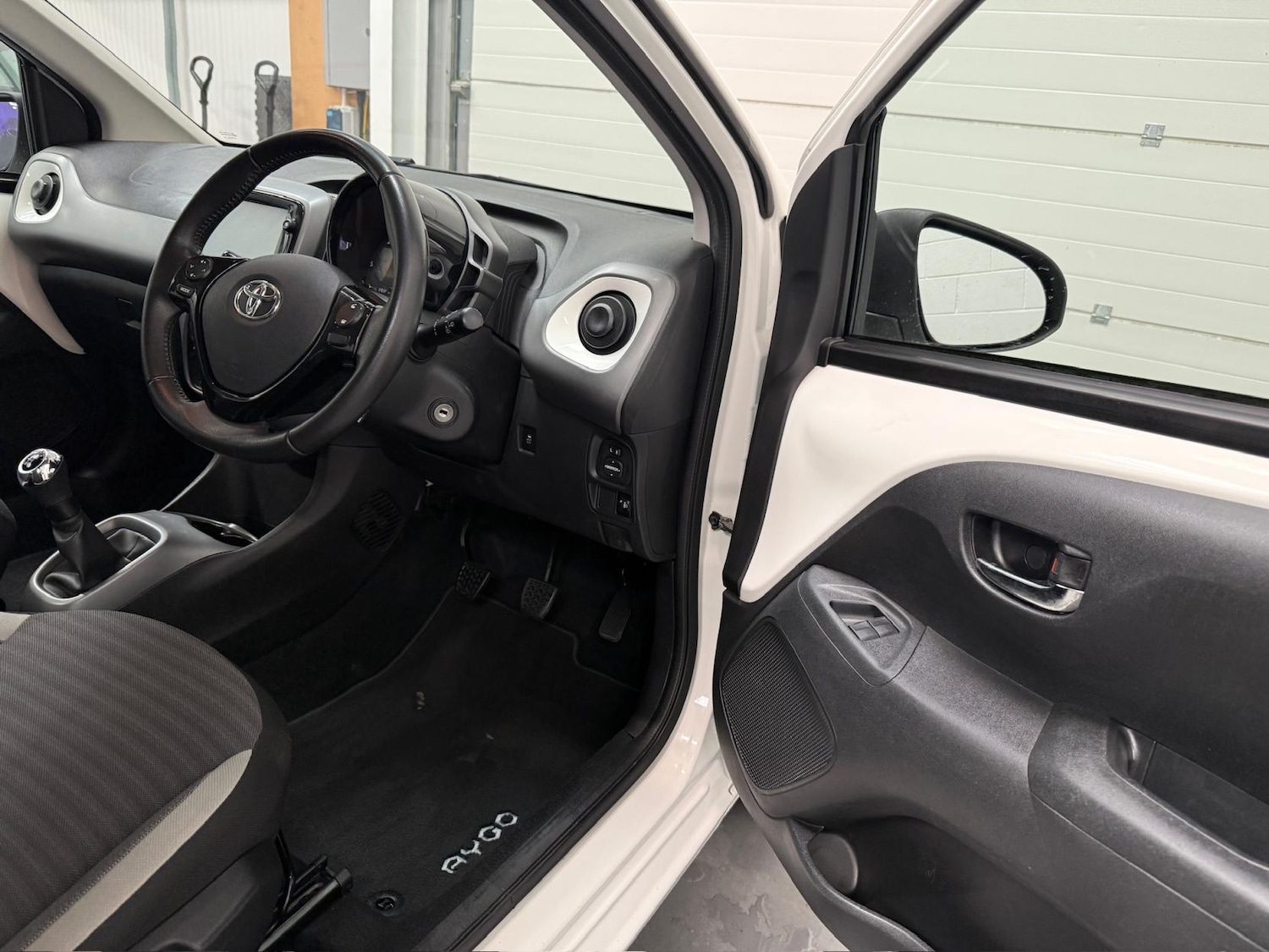 Used Toyota AYGO 2019 for sale - 78061622: Photo 38