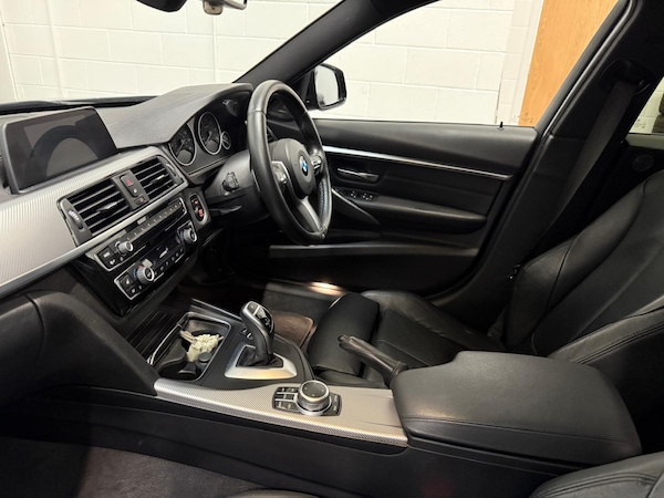 Used BMW 3 Series 2018 for sale - 76206168: Photo 36