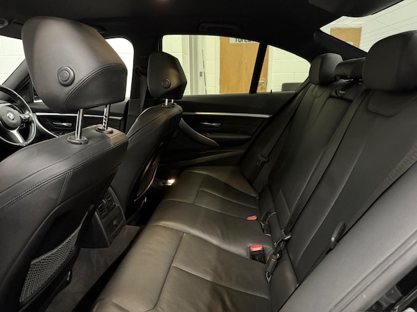 Used BMW 3 Series 2018 for sale - 76206168: Photo 38