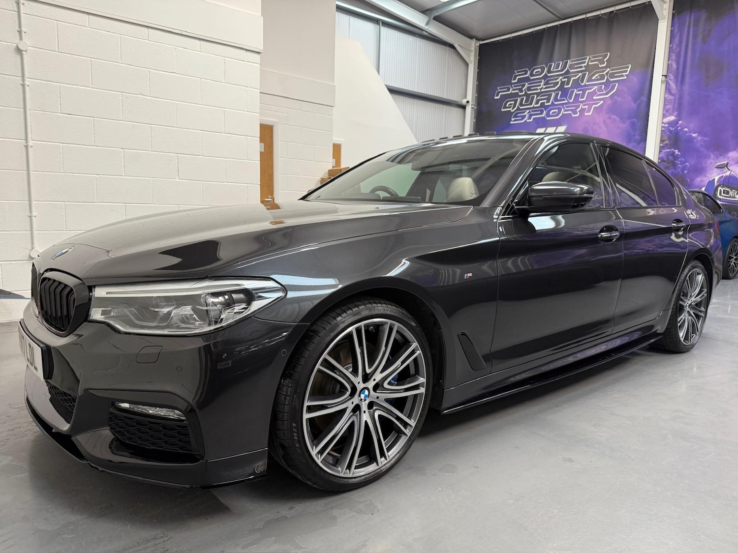 Used BMW 5 Series 2017 for sale - 76534323: Photo 10