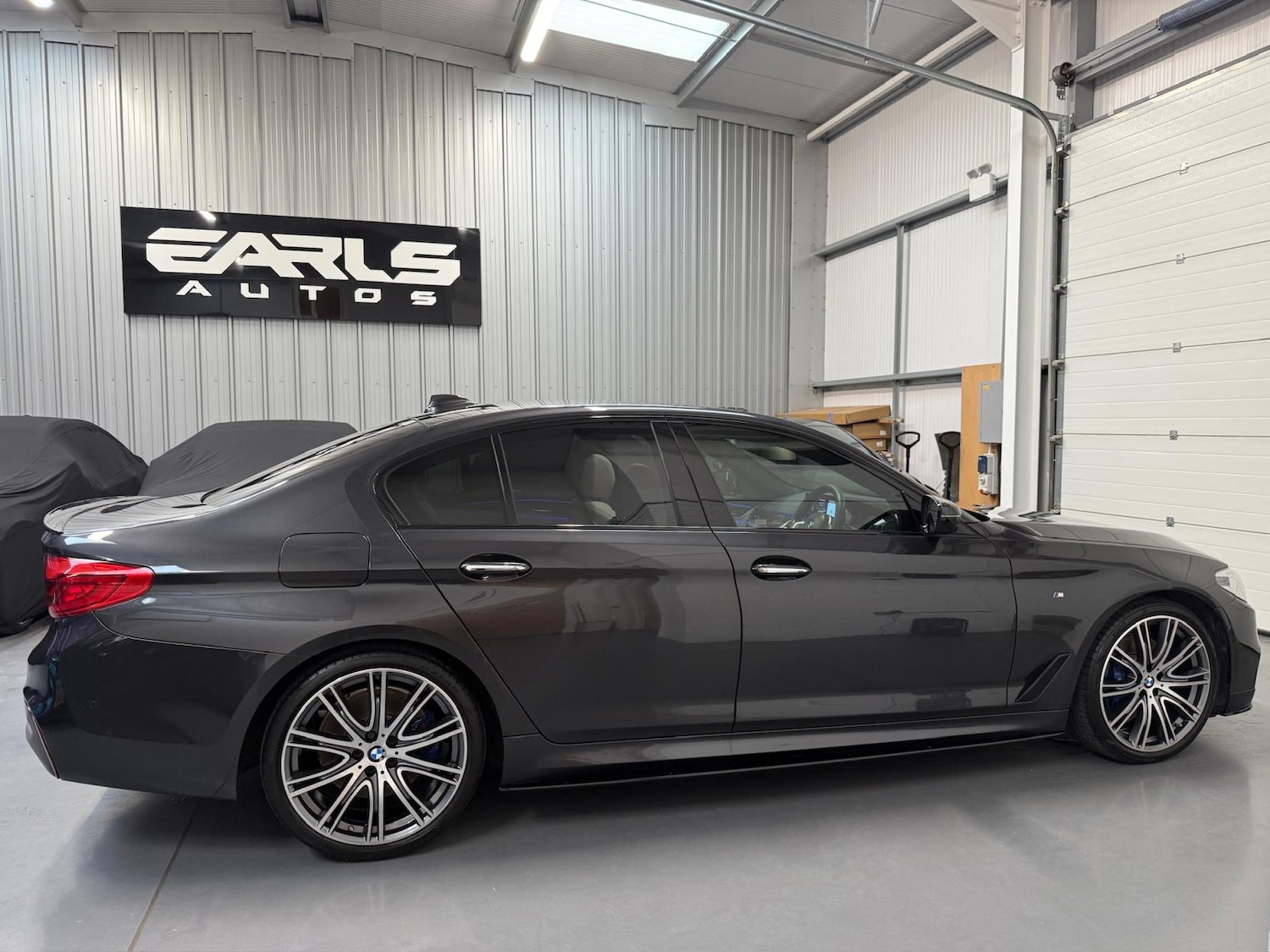 Used BMW 5 Series 2017 for sale - 76534323: Photo 12