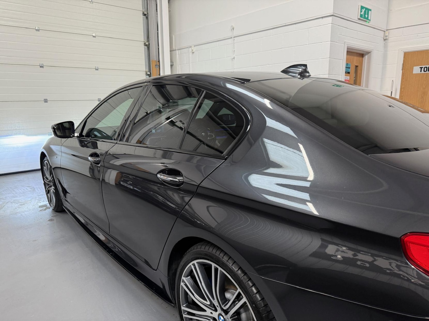 Used BMW 5 Series 2017 for sale - 76534323: Photo 26