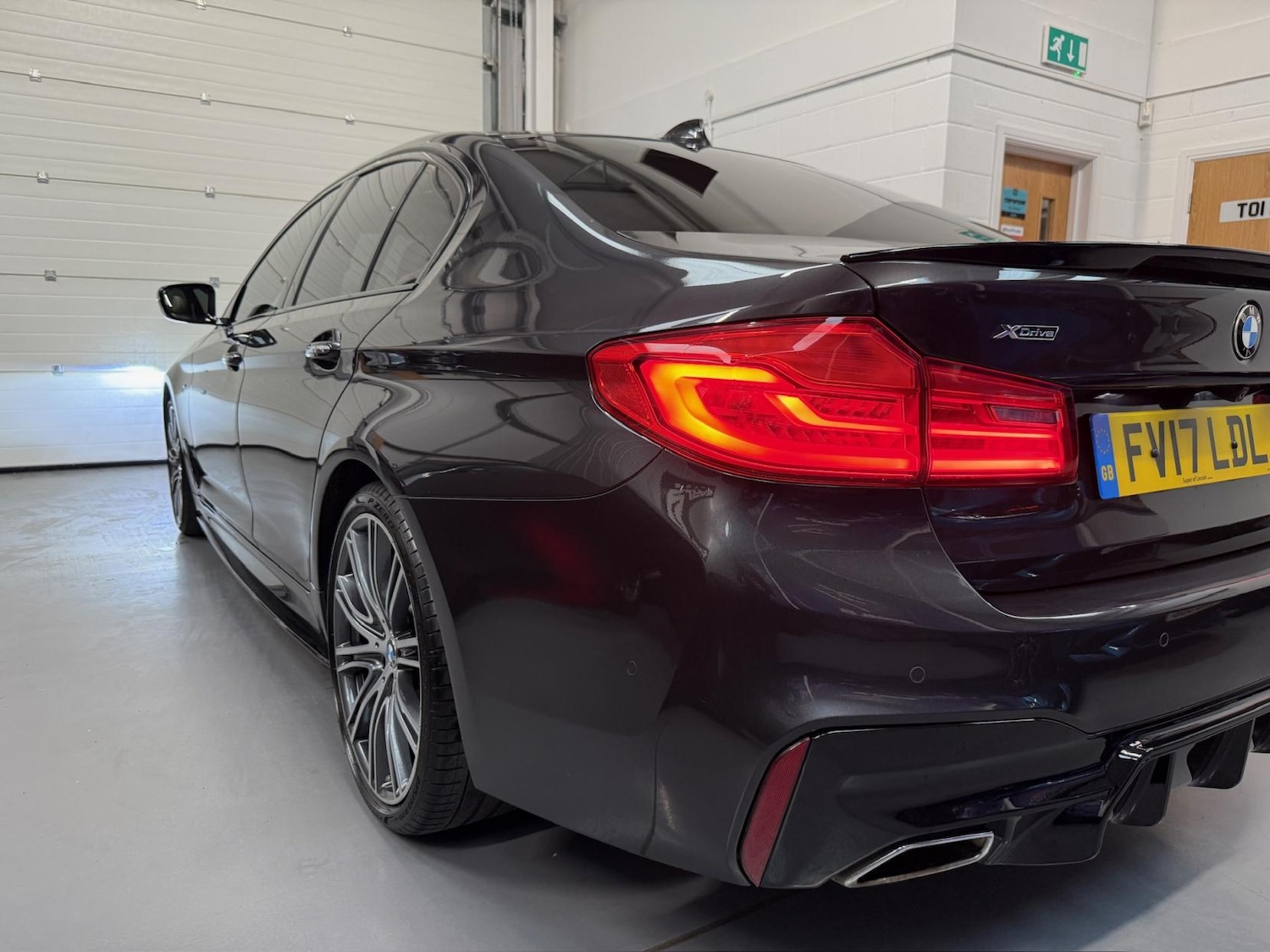 Used BMW 5 Series 2017 for sale - 76534323: Photo 28