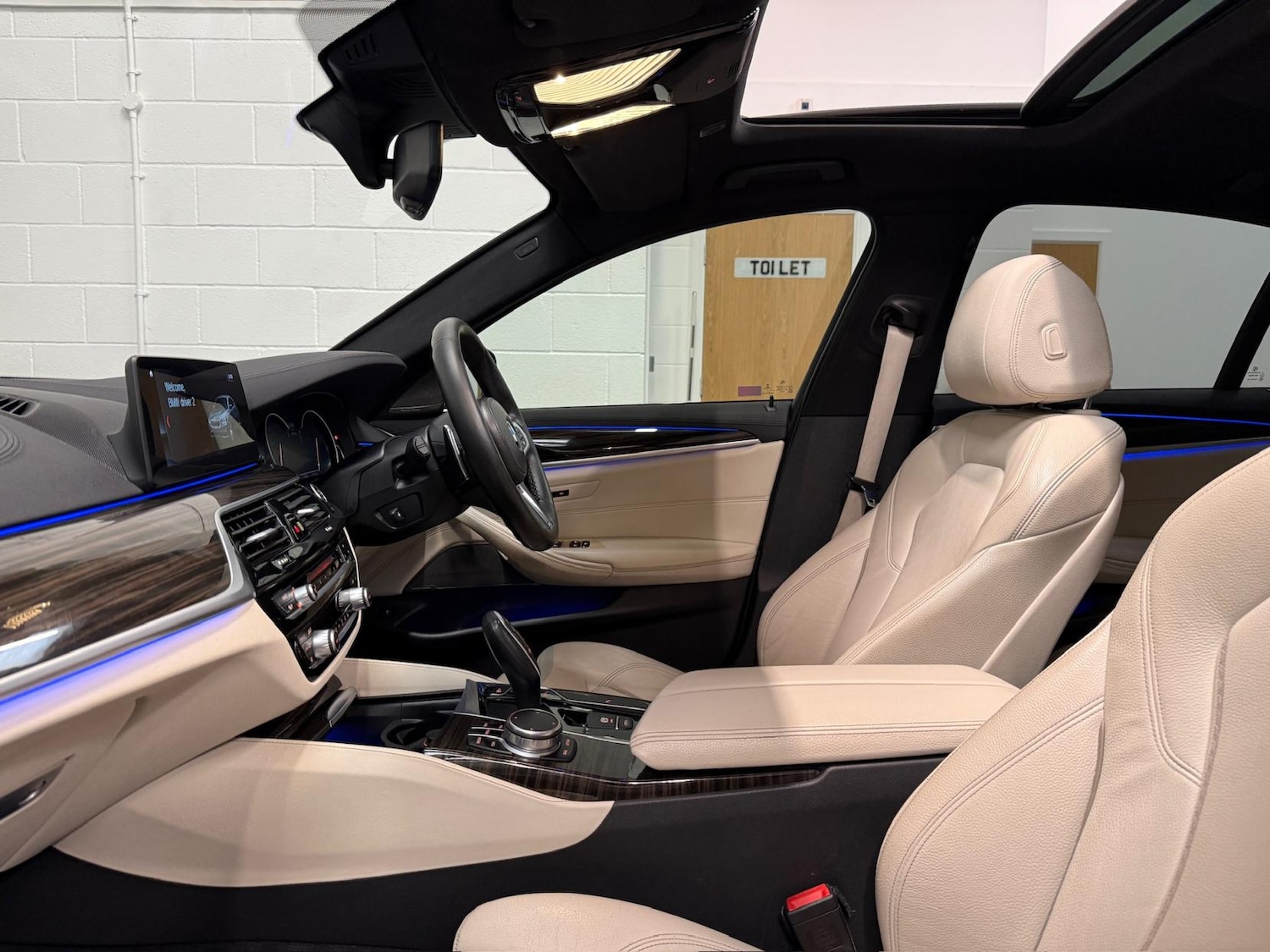 Used BMW 5 Series 2017 for sale - 76534323: Photo 37