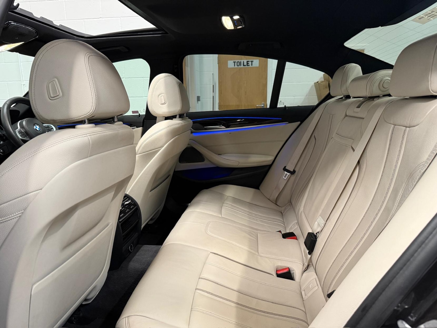 Used BMW 5 Series 2017 for sale - 76534323: Photo 40