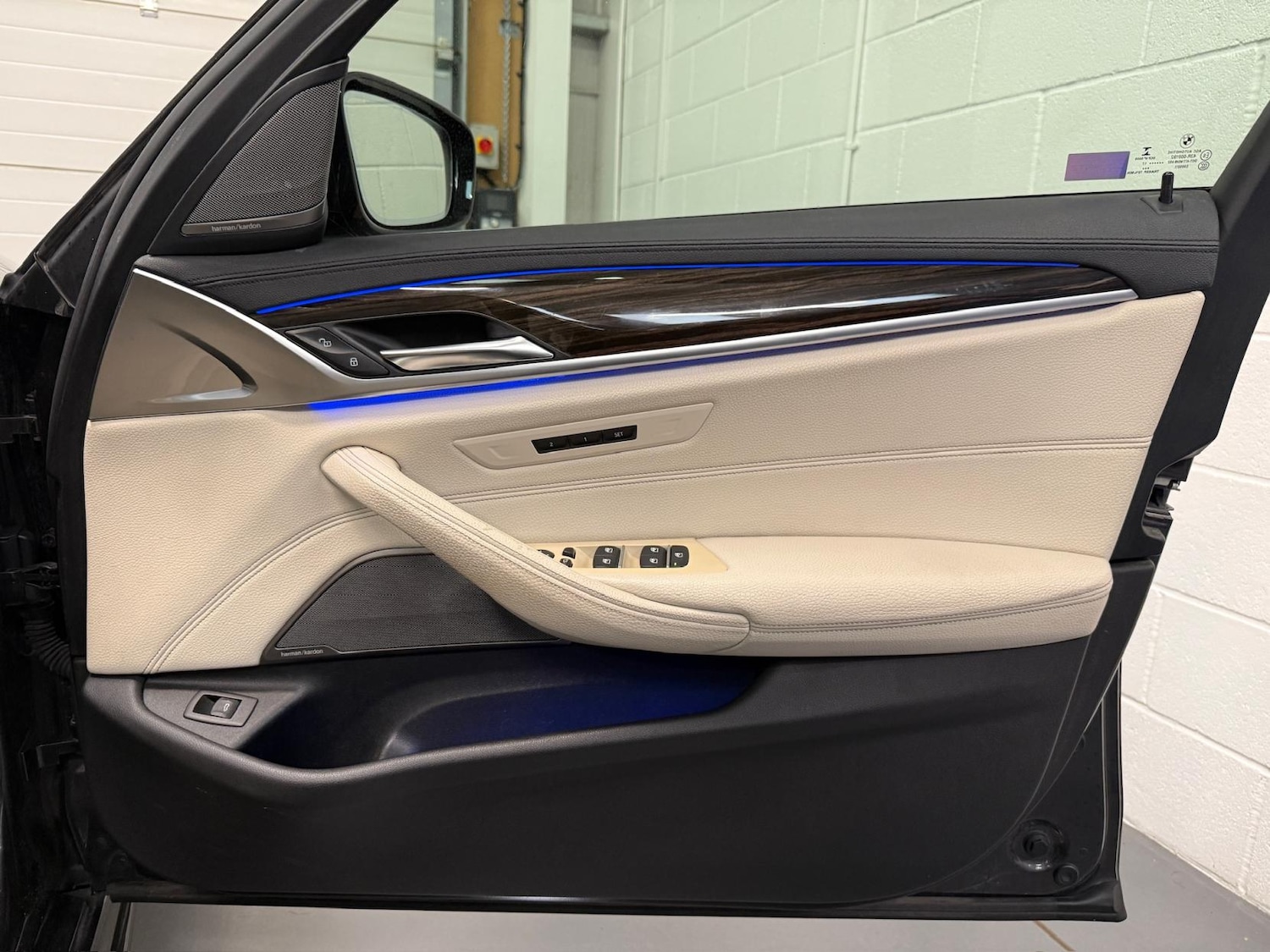 Used BMW 5 Series 2017 for sale - 76534323: Photo 62