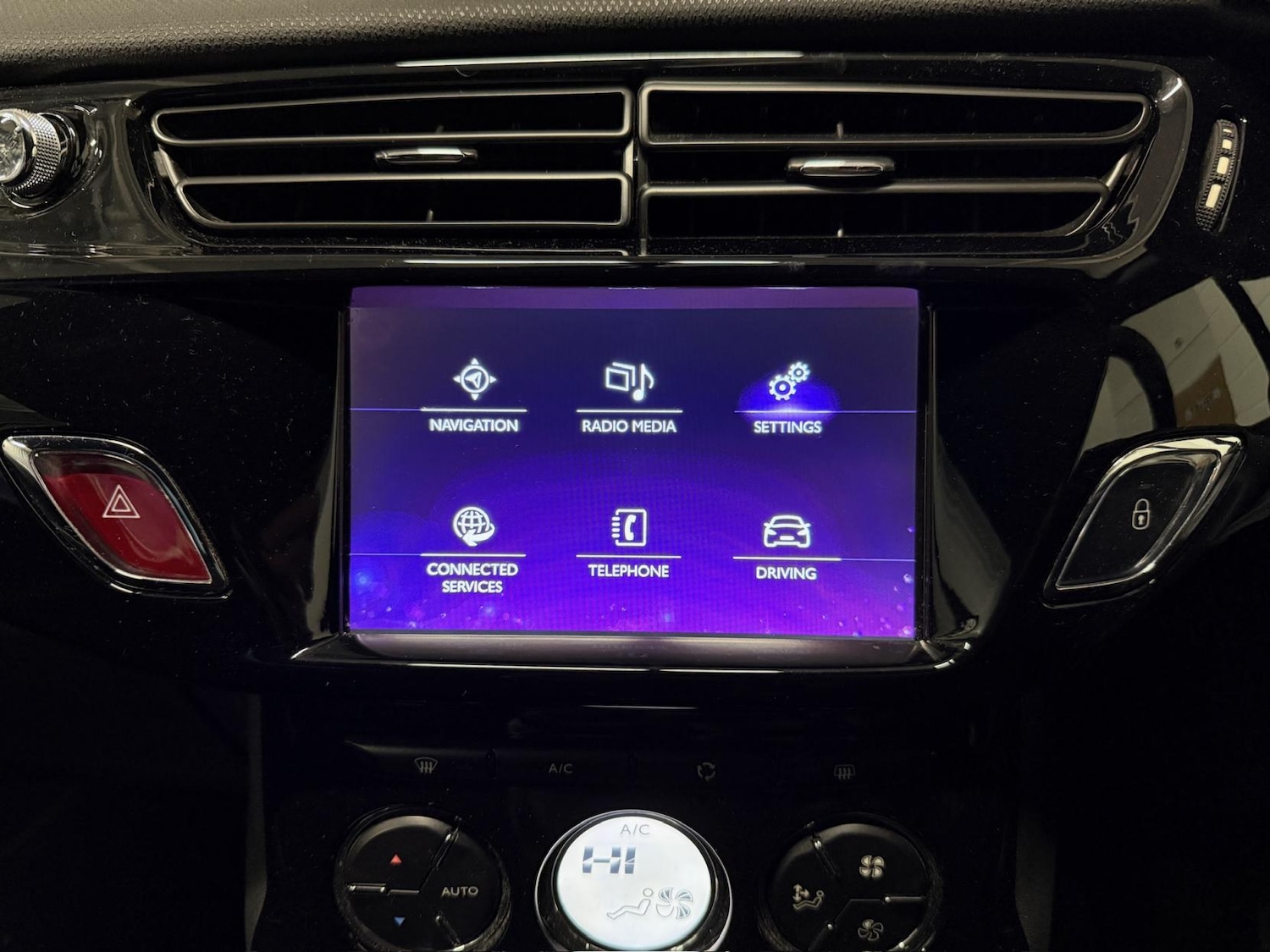 Used DS Automobiles DS 3 2016 for sale - 77141007: Photo 36