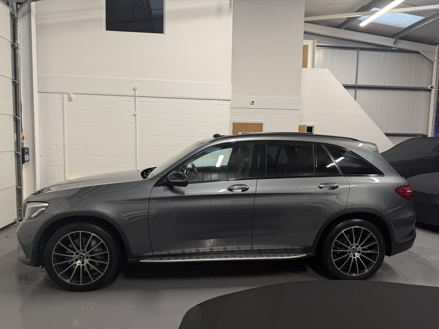 Used Mercedes-Benz GLC 2017 for sale - 77640923: Photo 11