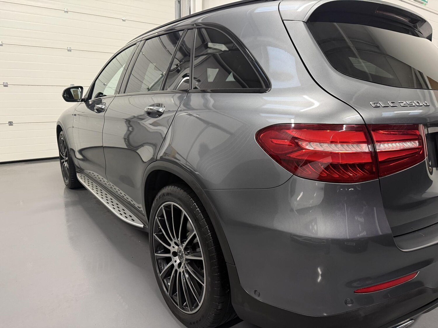 Used Mercedes-Benz GLC 2017 for sale - 77640923: Photo 25