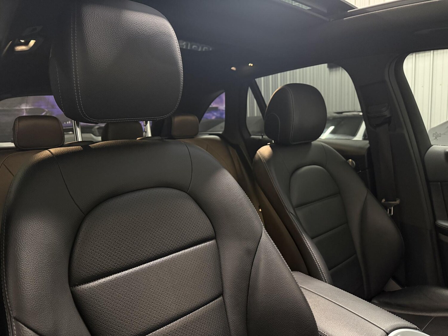 Used Mercedes-Benz GLC 2017 for sale - 77640923: Photo 32