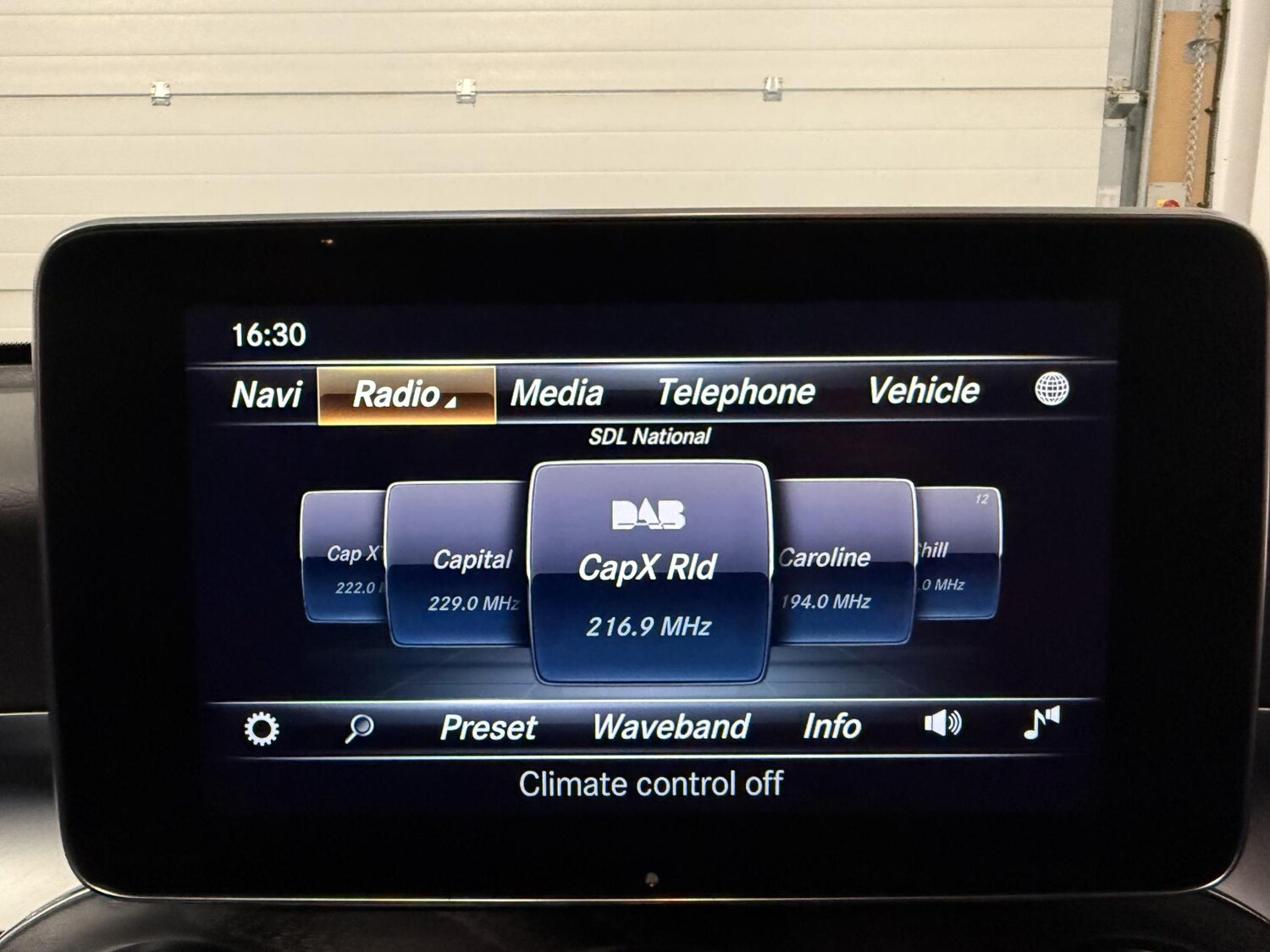 Used Mercedes-Benz GLC 2017 for sale - 77640923: Photo 39