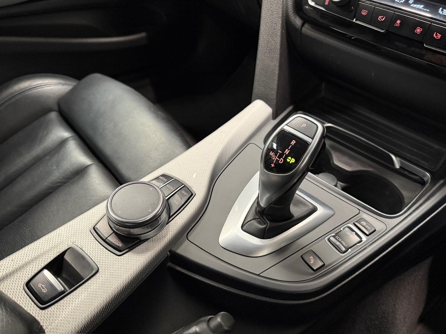 Used BMW 4 Series 2017 for sale - 76627597: Photo 52