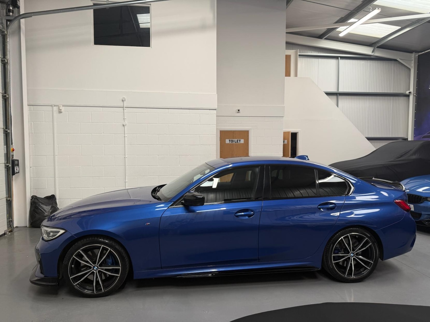 Used BMW 3 Series 2019 for sale - 77702875: Photo 11