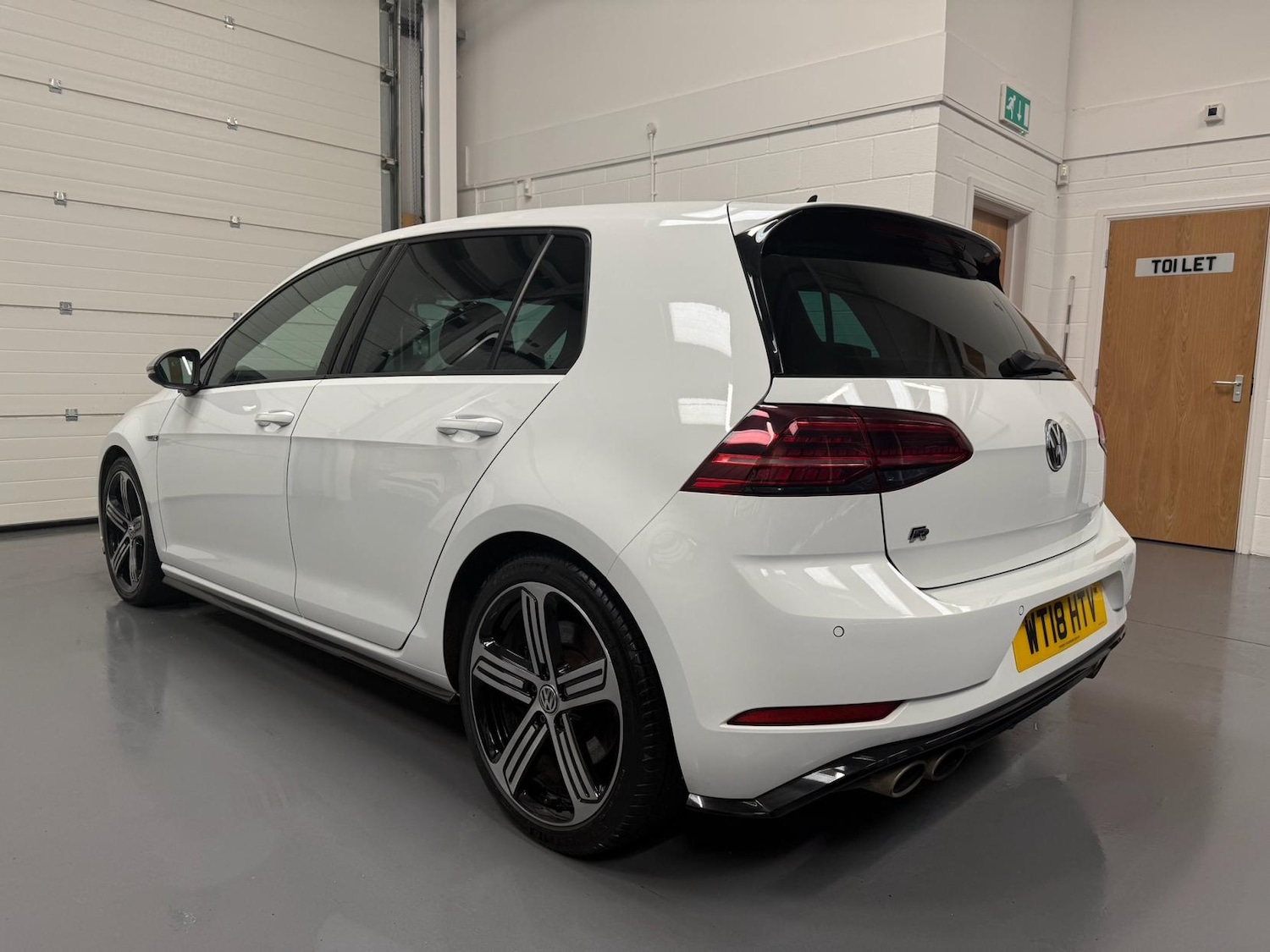 Used Volkswagen Golf 2018 for sale - 77890162: Photo 24