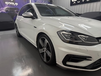 Used Volkswagen Golf 2018 for sale - 77890162: Photo