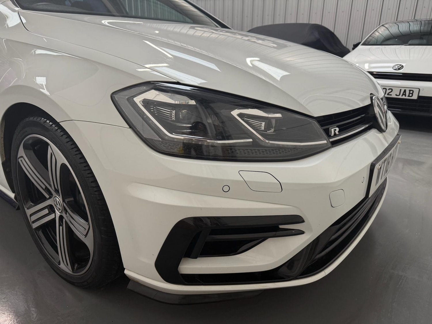 Used Volkswagen Golf 2018 for sale - 77640921: Photo 4