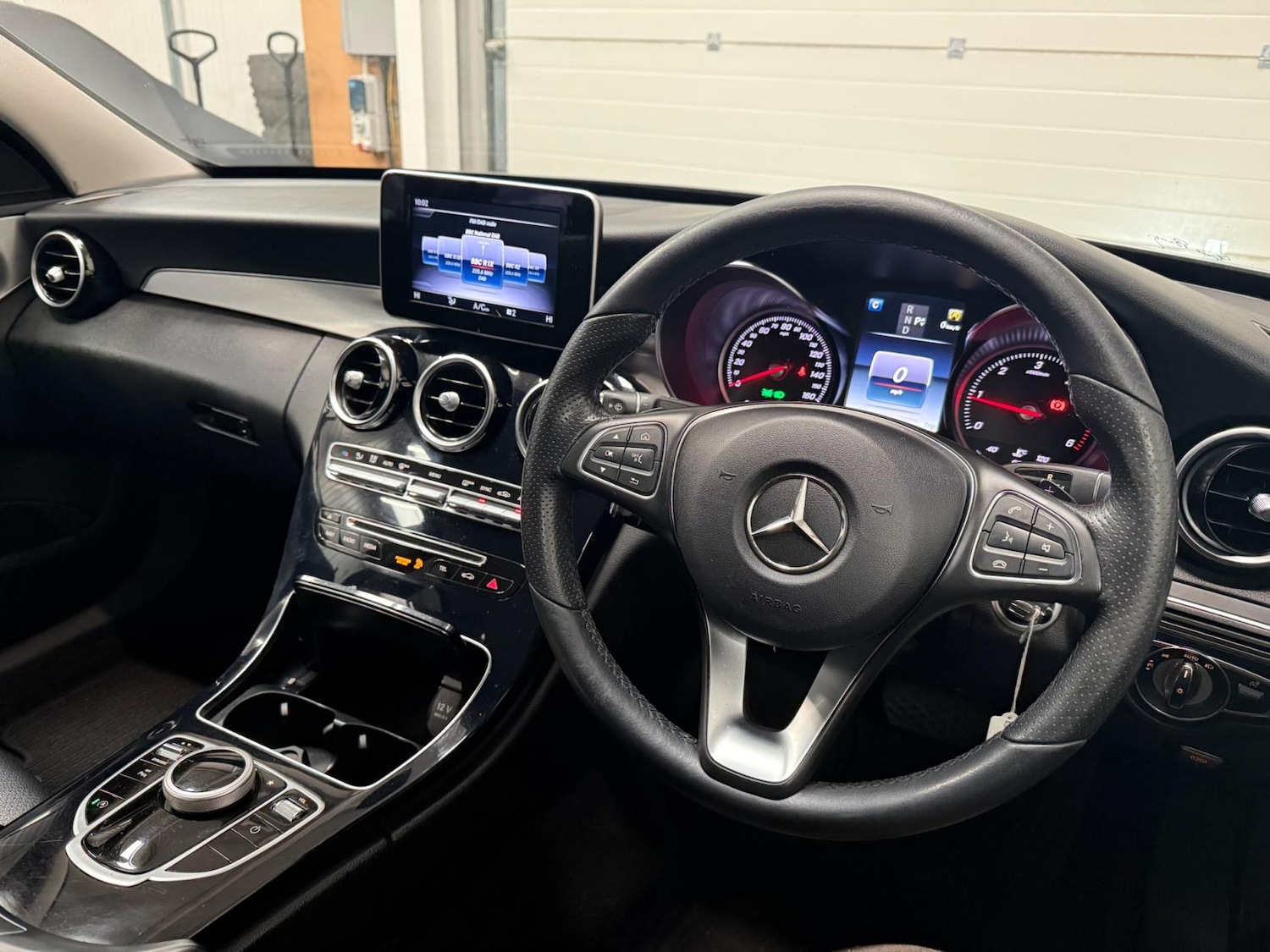 Used Mercedes-Benz C Class 2019 for sale - 77890164: Photo 25