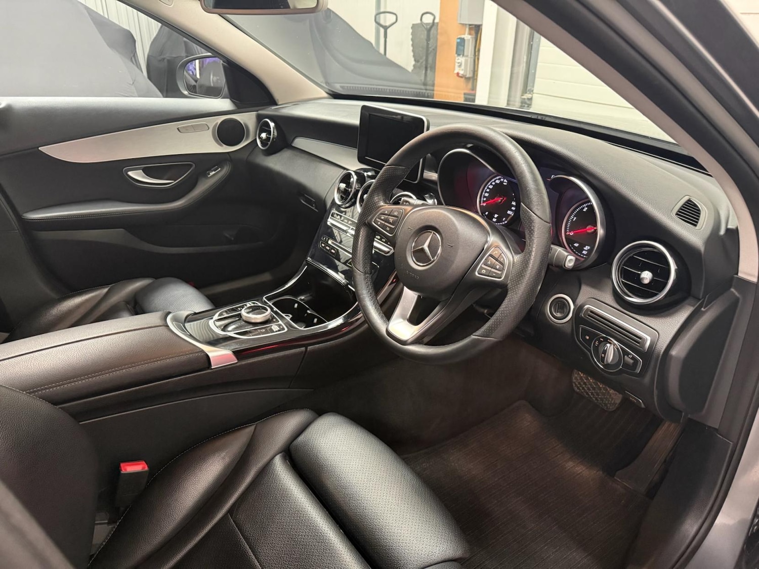 Used Mercedes-Benz C Class 2019 for sale - 77890164: Photo 26