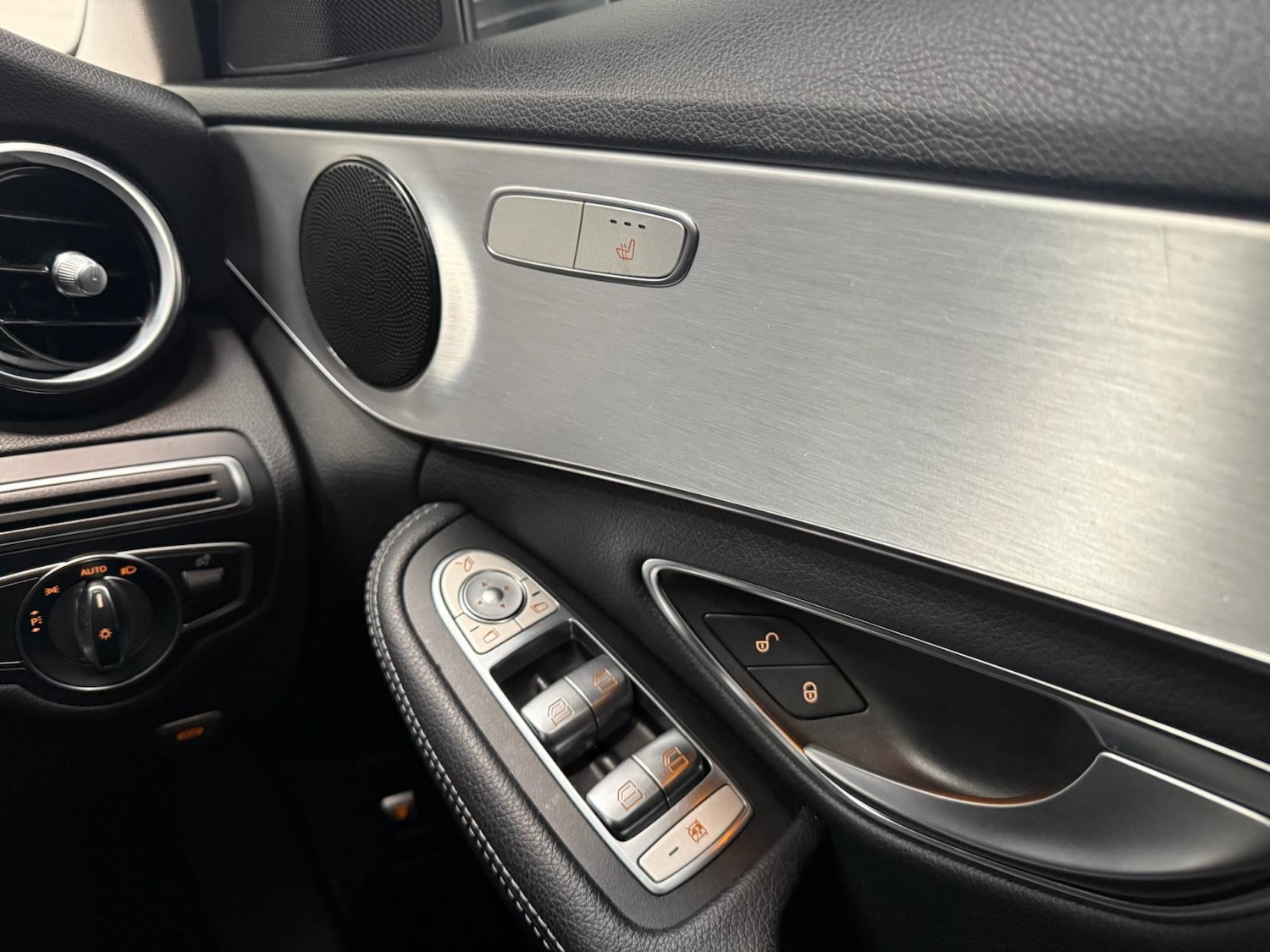 Used Mercedes-Benz C Class 2019 for sale - 77890164: Photo 43