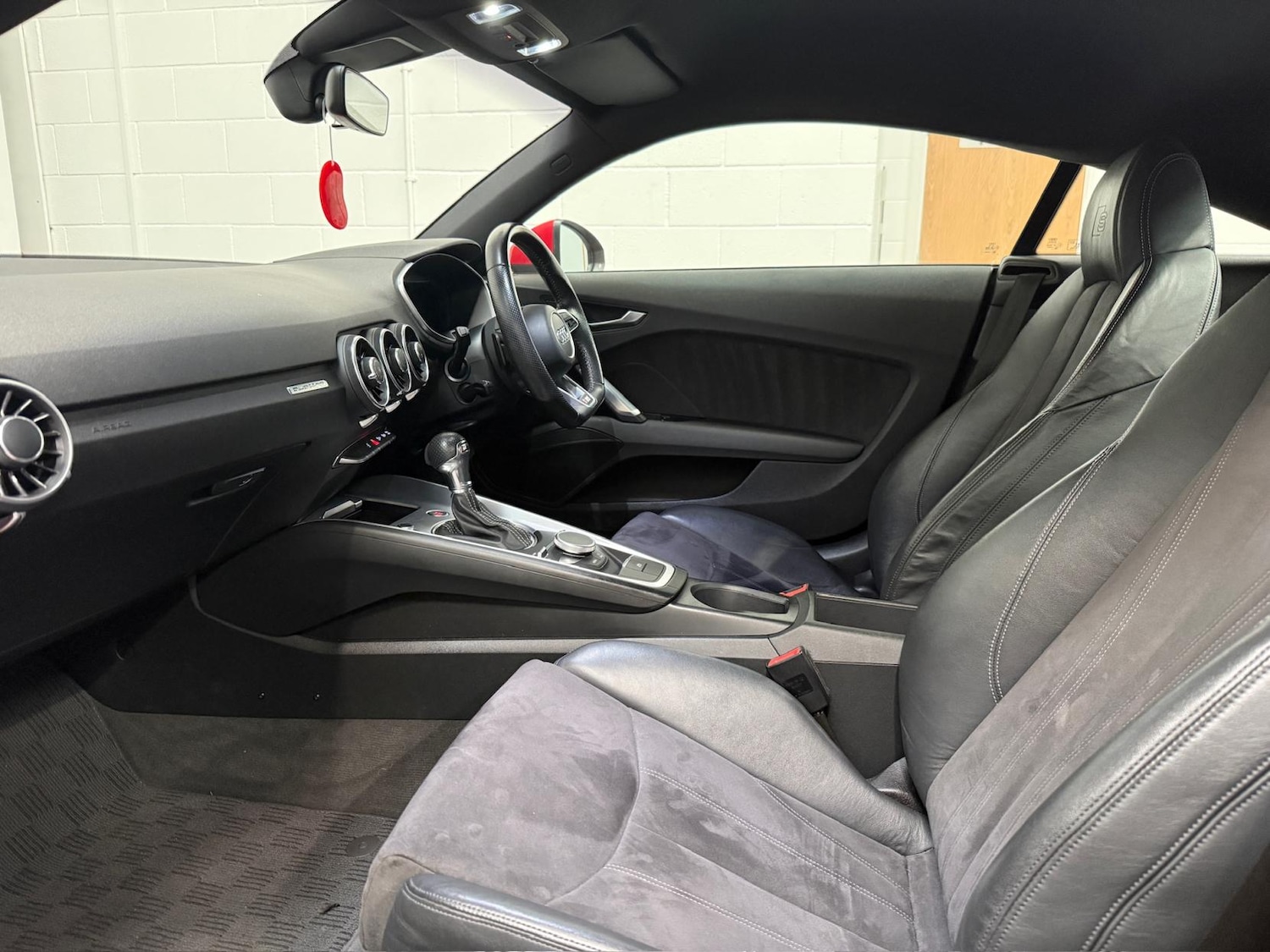 Used Audi TT 2015 for sale - 77981217: Photo 34