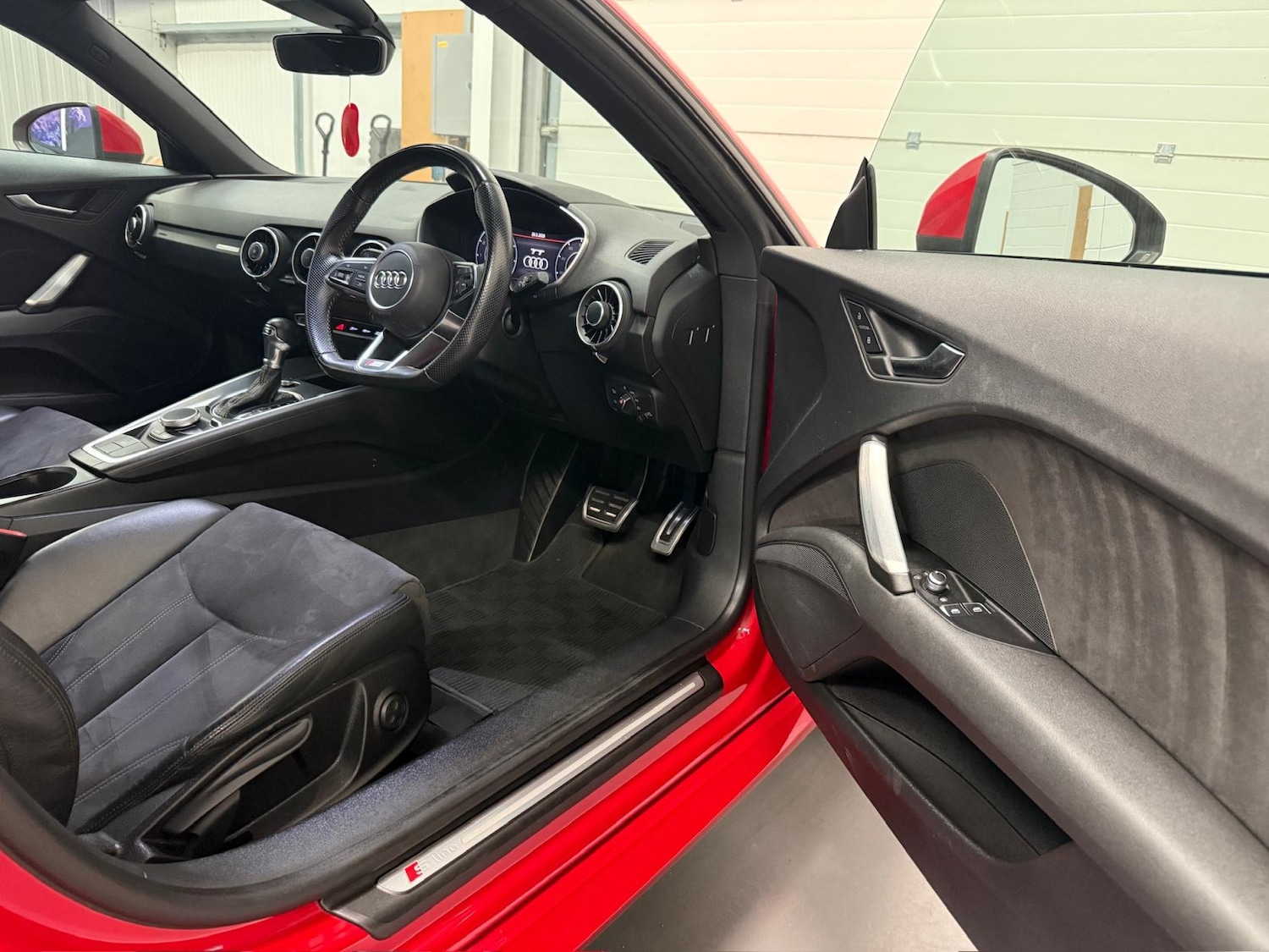 Used Audi TT 2015 for sale - 77981217: Photo 43